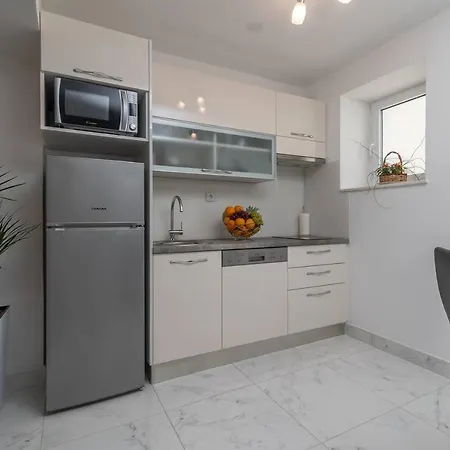 Eden Mediterranean House Apartment *