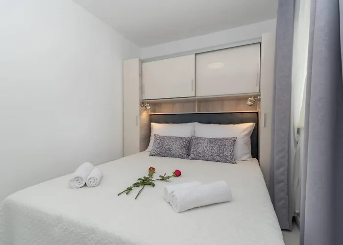 Lejlighed Eden Mediterranean House Vrsine